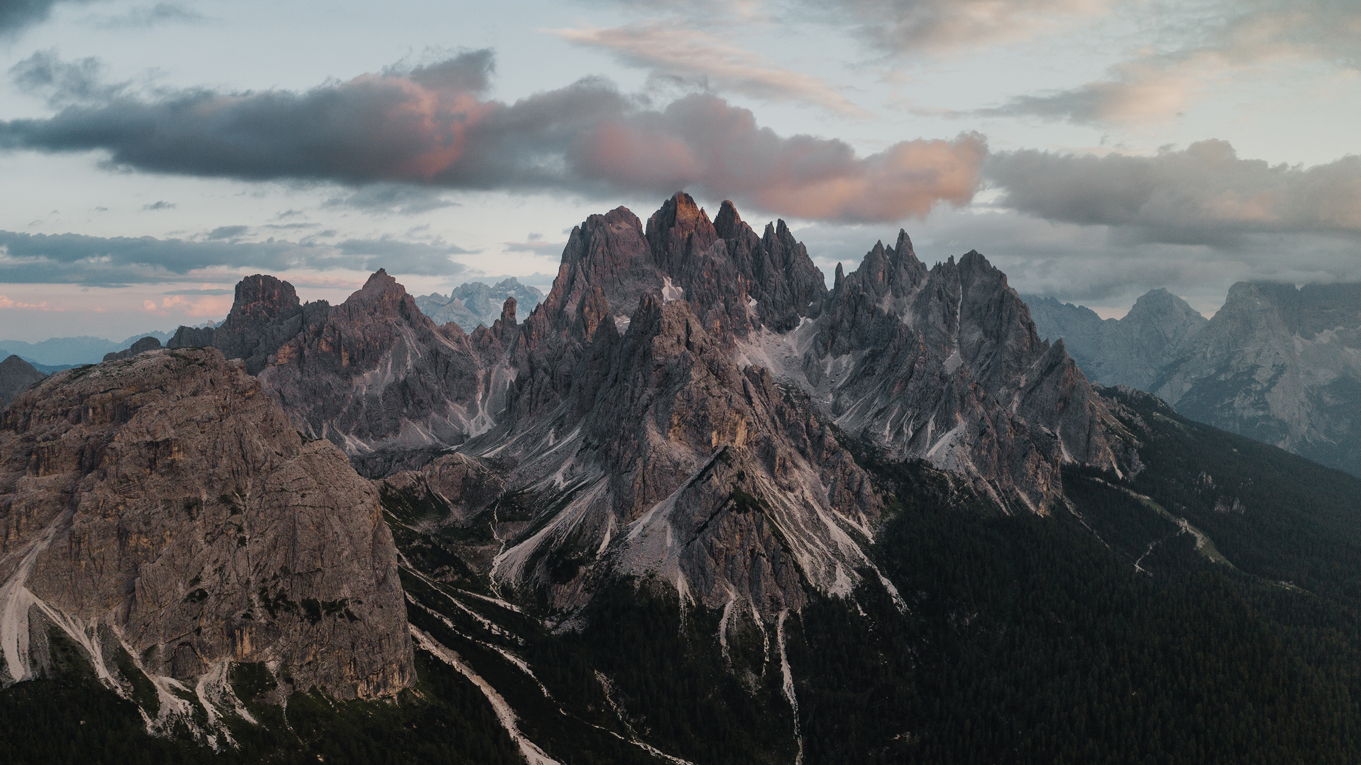 Roadster Magazin – Cadini di Misurina (2020) Roadster Magazin – Cadini di Misurina (2020)